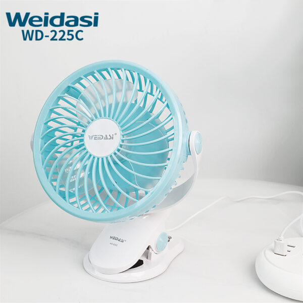 hot sale 360 degrees rotation portable battery operted desk fan mini rechargeable fan